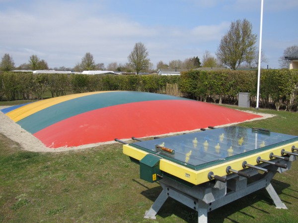 Springkussen en tafelvoetbal